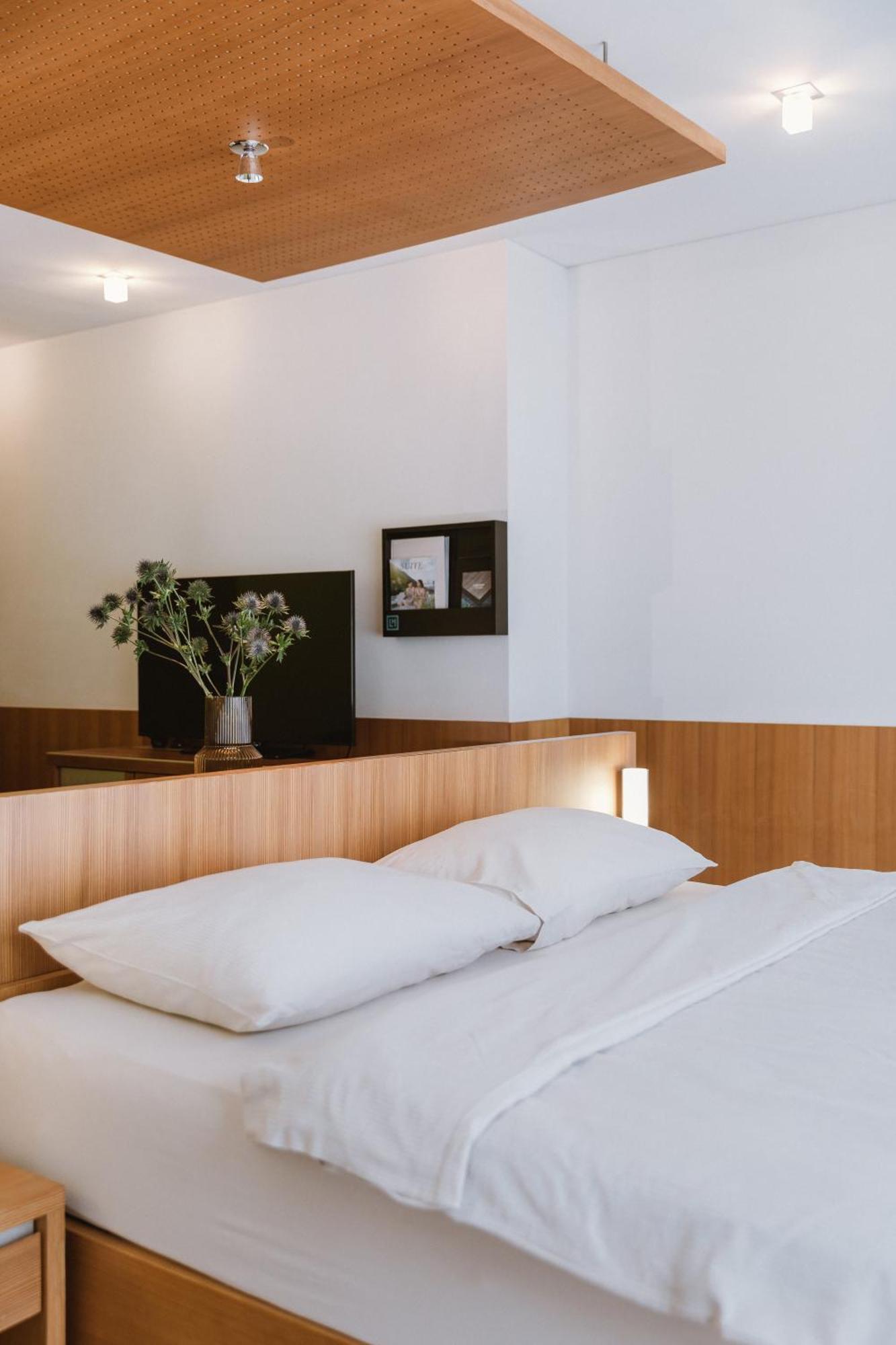 Lindenhof Pure Luxury & Spa Dolcevita Resort ナトゥルノ エクステリア 写真