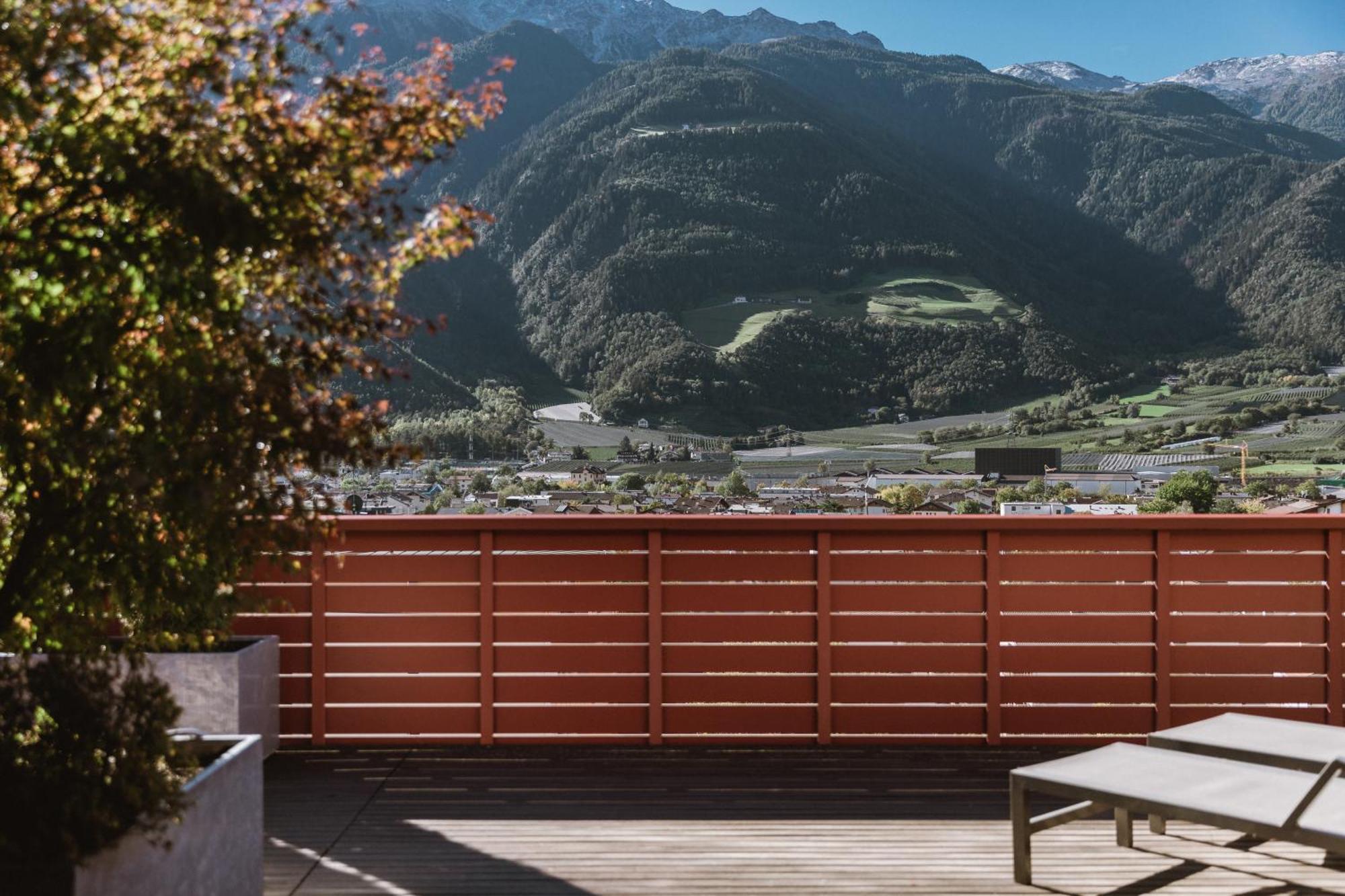 Lindenhof Pure Luxury & Spa Dolcevita Resort ナトゥルノ エクステリア 写真