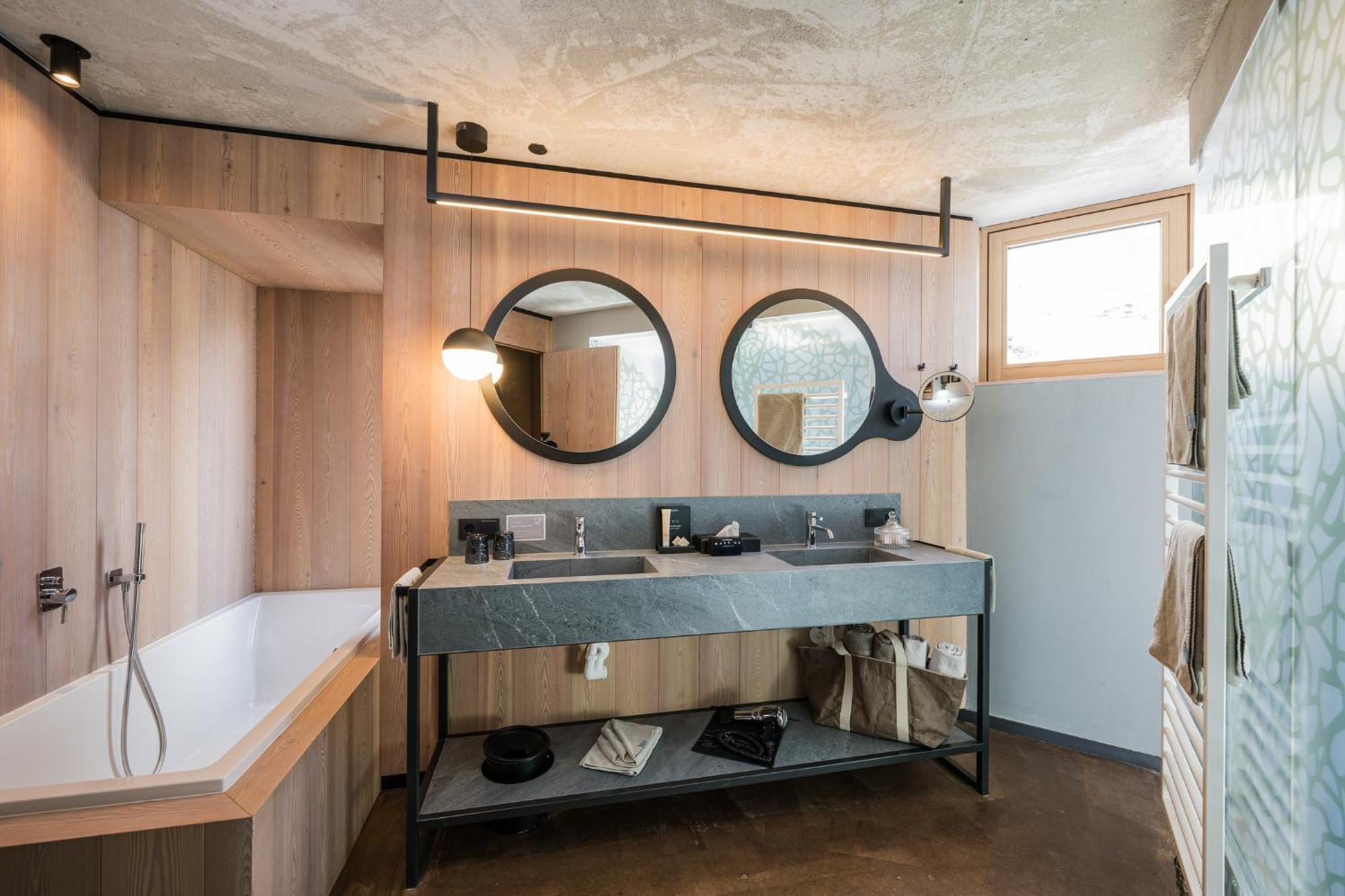 Lindenhof Pure Luxury & Spa Dolcevita Resort ナトゥルノ エクステリア 写真